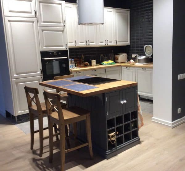 floor-standing kitchen cabinets with worktop