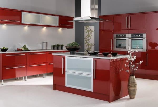 Color kitchen color combination: Red white
