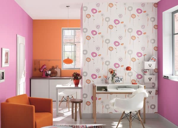 beautiful wallpaper of different colors in the kitchen